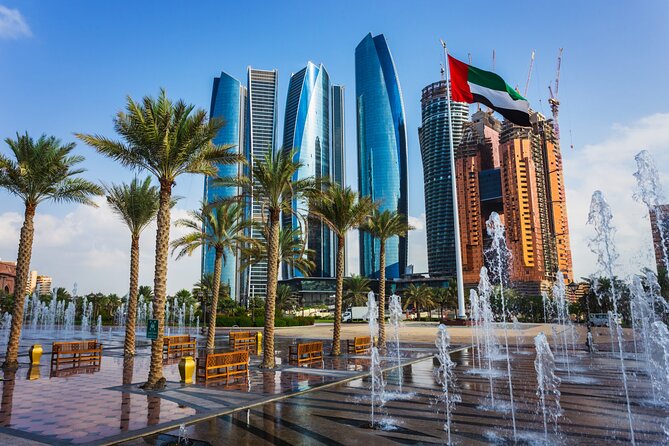 Small Group Abu Dhabi City and Sightseeing Tour From Dubai - Mall Time and Souvenir Stops: Useful Break or Time Sink