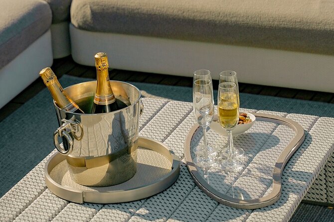 Sunseeker Superyacht: VIP Dining, Premium Drinks & Music - Onboard Comfort Rules You Should Know Before You Go