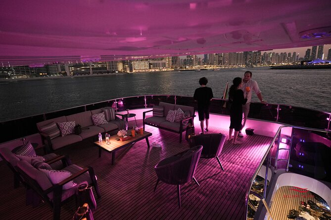Superyacht Experience in Dubai with Dinner and Live Music - Unlimited drinks, live music, and DJ energy on a small yacht