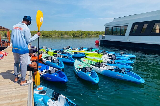 Two Hours Guided Kayaking Tour Reem Central Park Abu Dhabi - Guides and comfort level: what makes it feel easy for first-timers