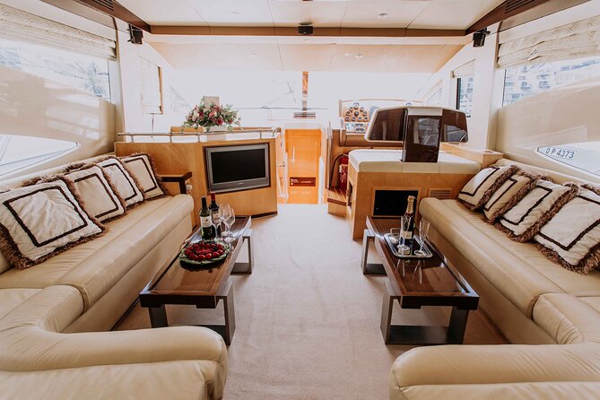 Yacht Trip Dubai : Book 56 ft Premium Yacht up to 21 people - Who should book this Dubai yacht trip?